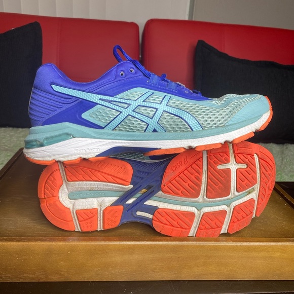 ASICS GT-2000 6 Women's Running Shoe - Picture 6 of 8